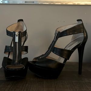 Michael Kors stilettos!! Great condition!